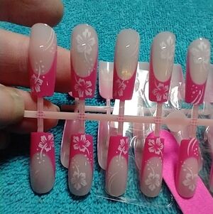 Press on nails flower floral pink white nude set